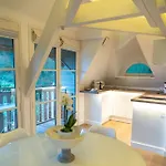 New & De Nage Honfleur