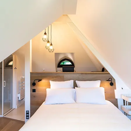 New & De Nage Honfleur