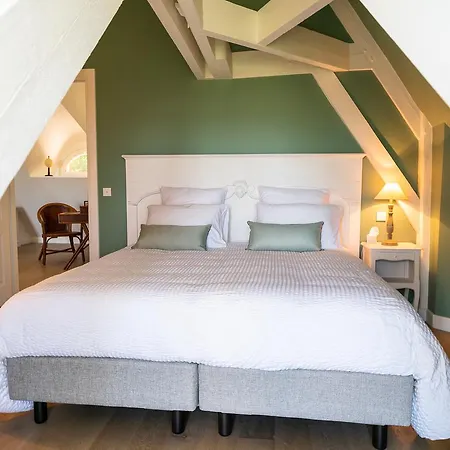 New & De Nage 4* Honfleur