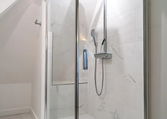 New & De Nage Guest house 4*